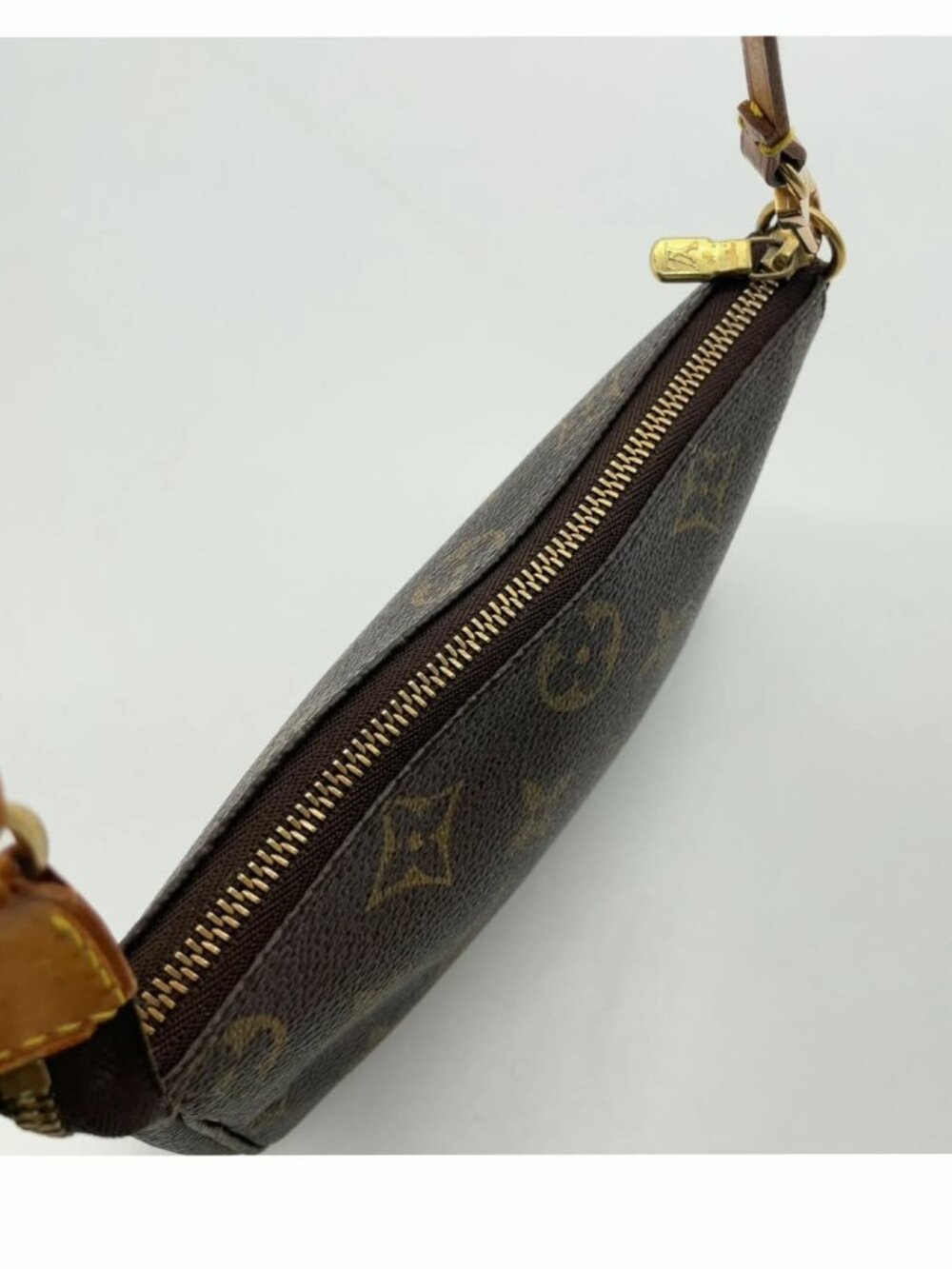 Authentic Louis Vuitton Pochette Accessoires Monogram Shoulder Bag LV Handbag - Picture 10 of 16